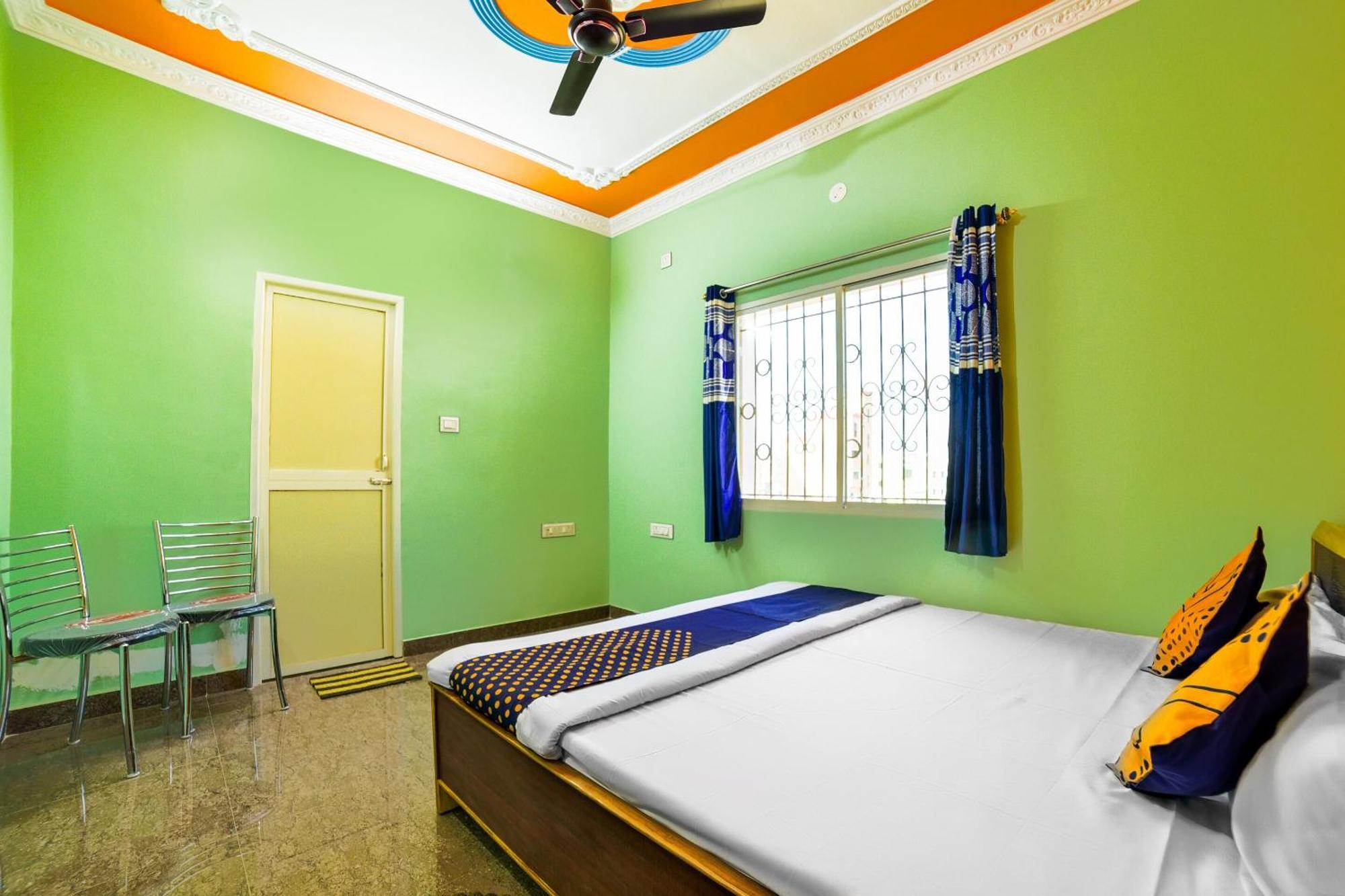 Spot On Devlok Guest House Patna  Exterior foto